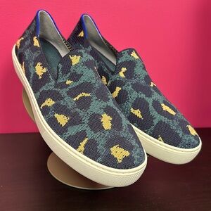 Rothy’s Blue 💙 Spot Woven Slip-on Sneakers 👟- Retired Leopard 🐆 Print